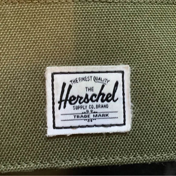 herschel oscar large cardholder wallet green - Picture 4 of 4